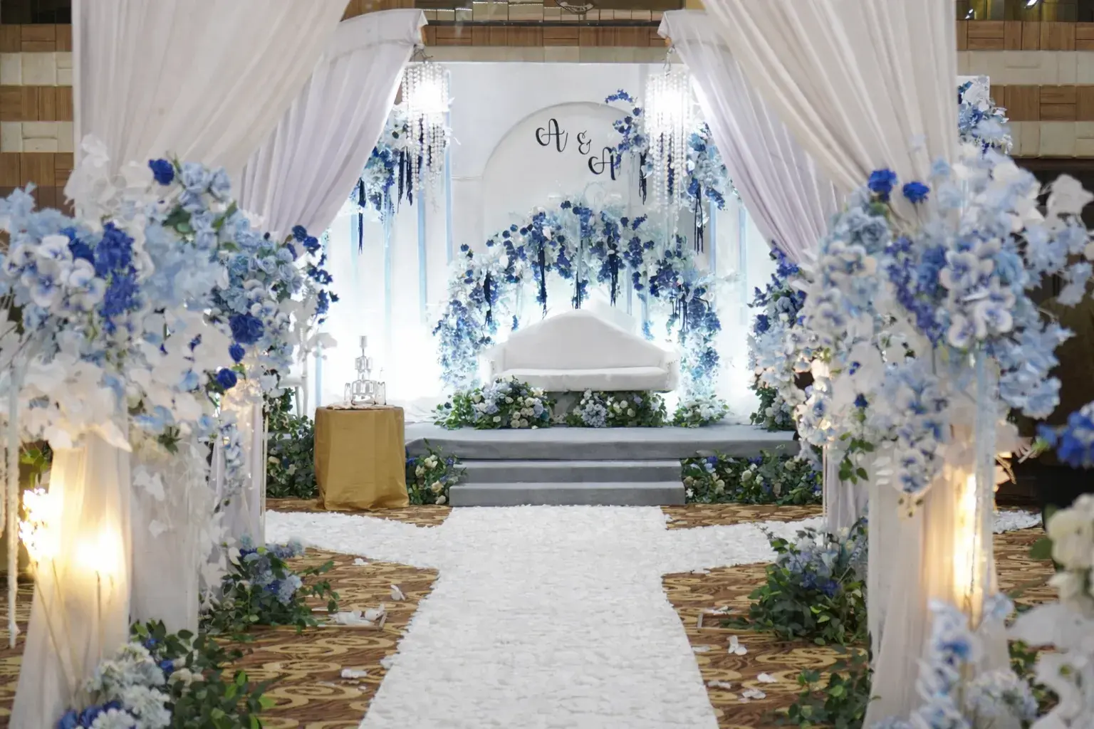 Gold Wedding at Grand Tjokro Jakarta