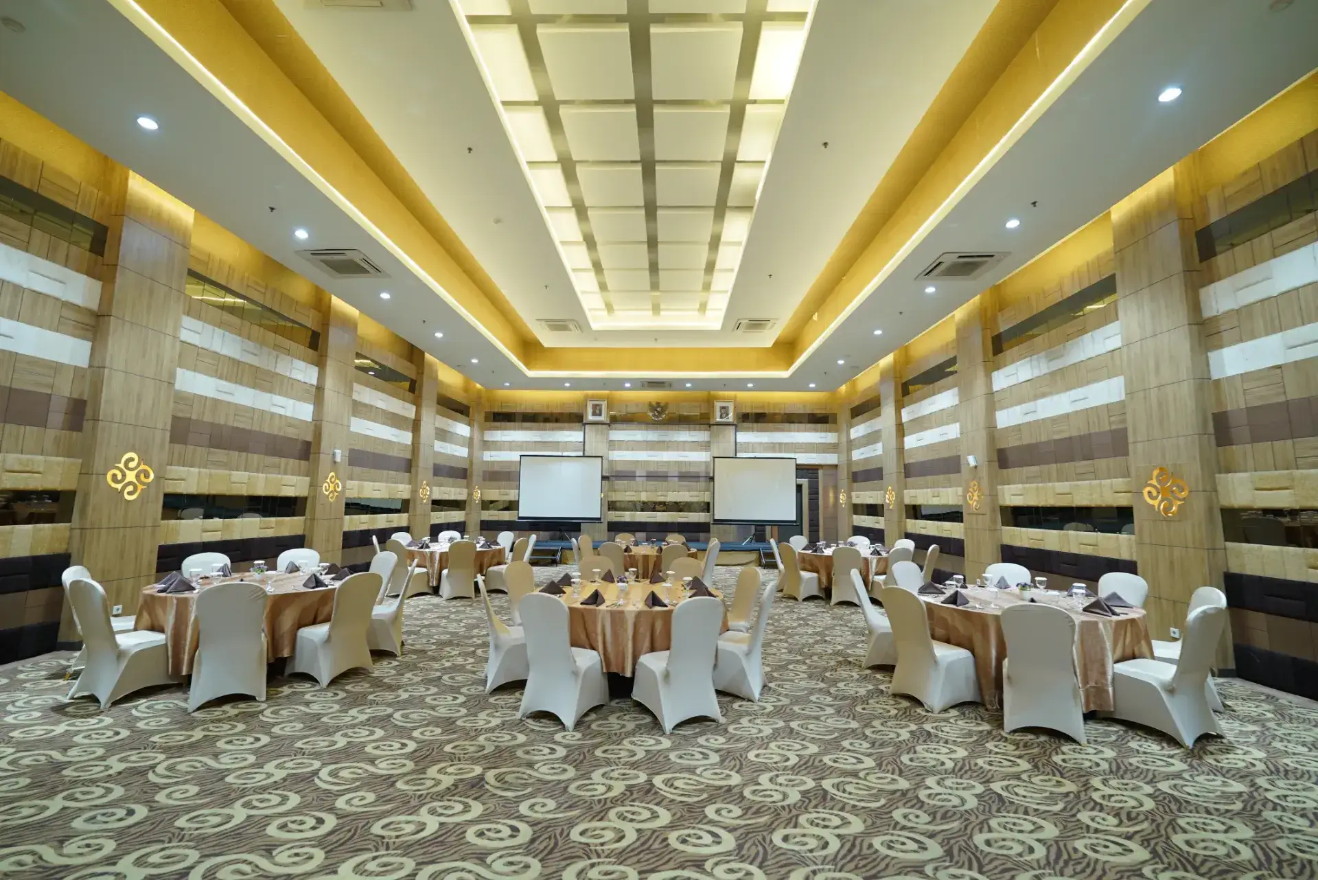 Paket Silver Wedding Grand Tjokro Jakarta: Wujudkan Pernikahan Impian di Ibu Kota
